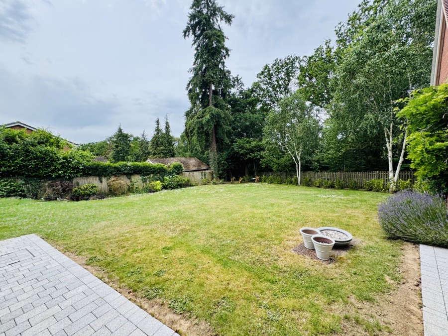 Images for Mead Gardens, Hartley Wintney