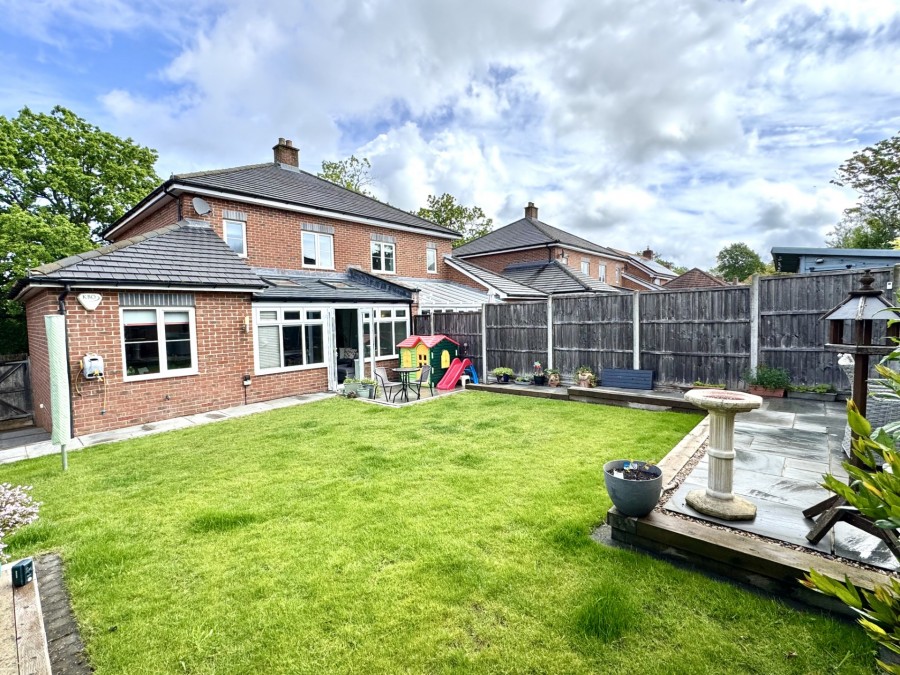 Images for The Orchard, Hartley Wintney