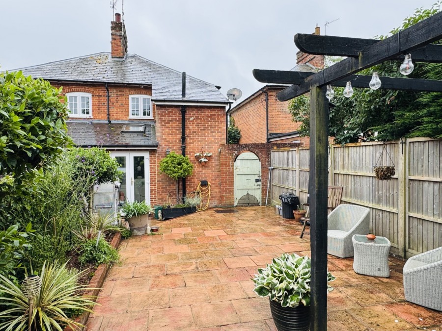 Images for East View Cottages, London Road, Hartley Wintney