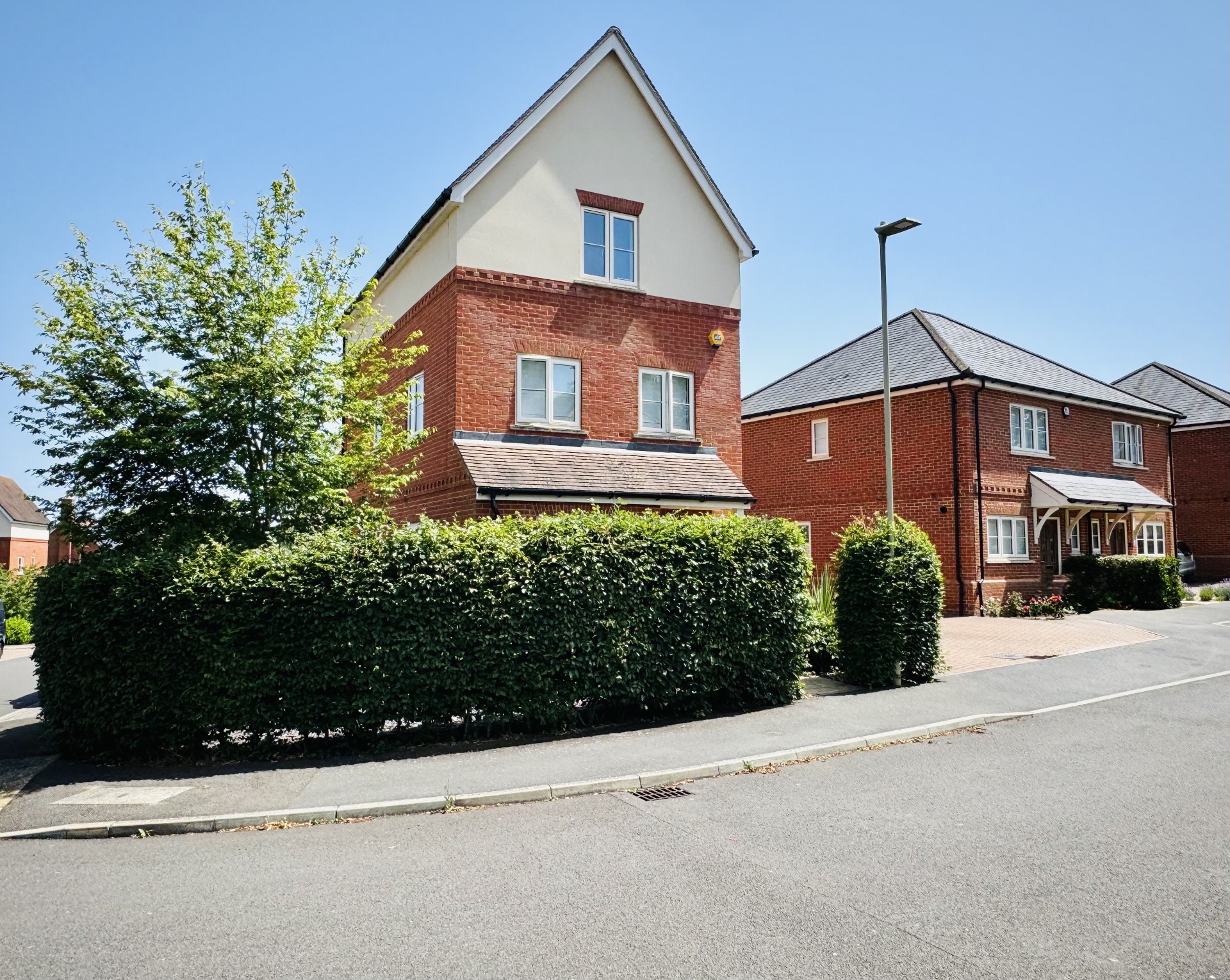 Images for Dunnett Close, Hartley Wintney