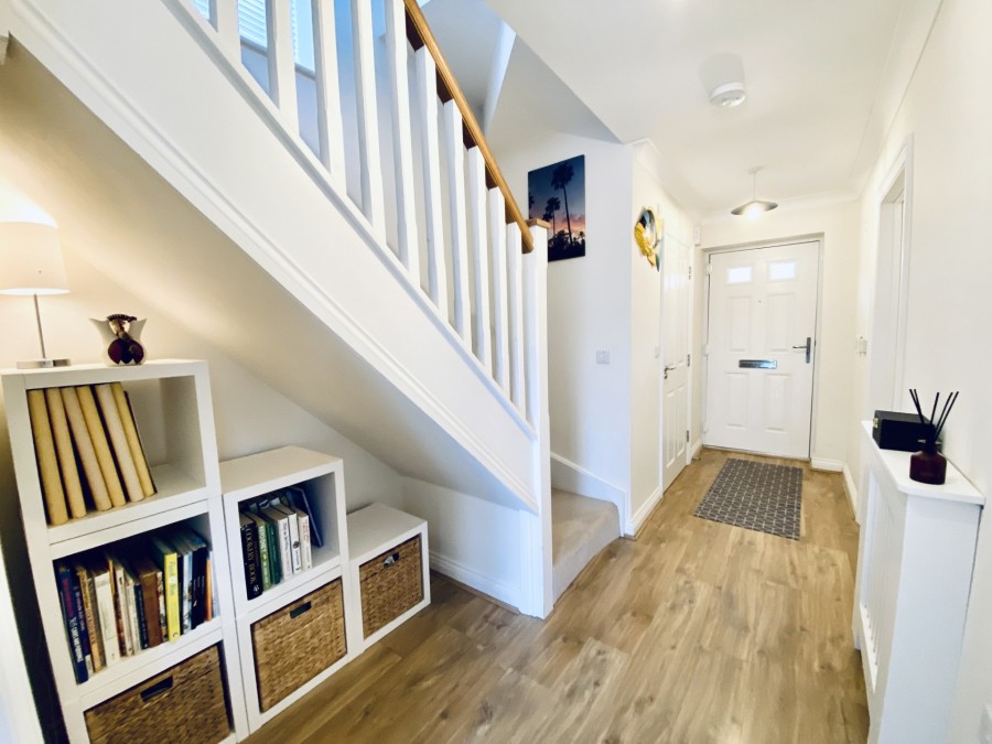 Images for Dunnett Close, Hartley Wintney