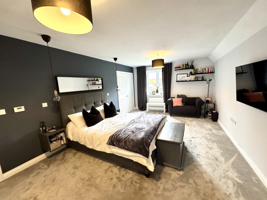 Images for Dunnett Close, Hartley Wintney