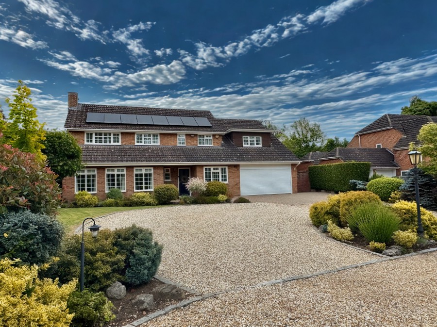 Images for Tarrant Gardens, Hartley Wintney