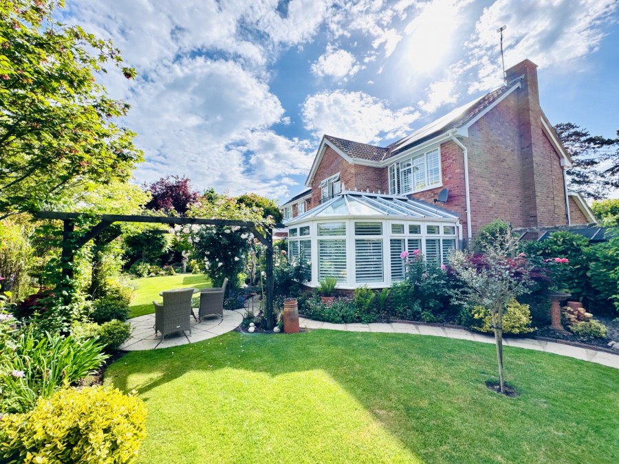Images for Tarrant Gardens, Hartley Wintney