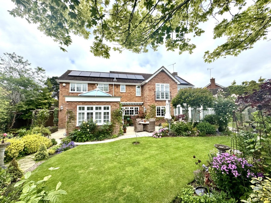 Images for Tarrant Gardens, Hartley Wintney