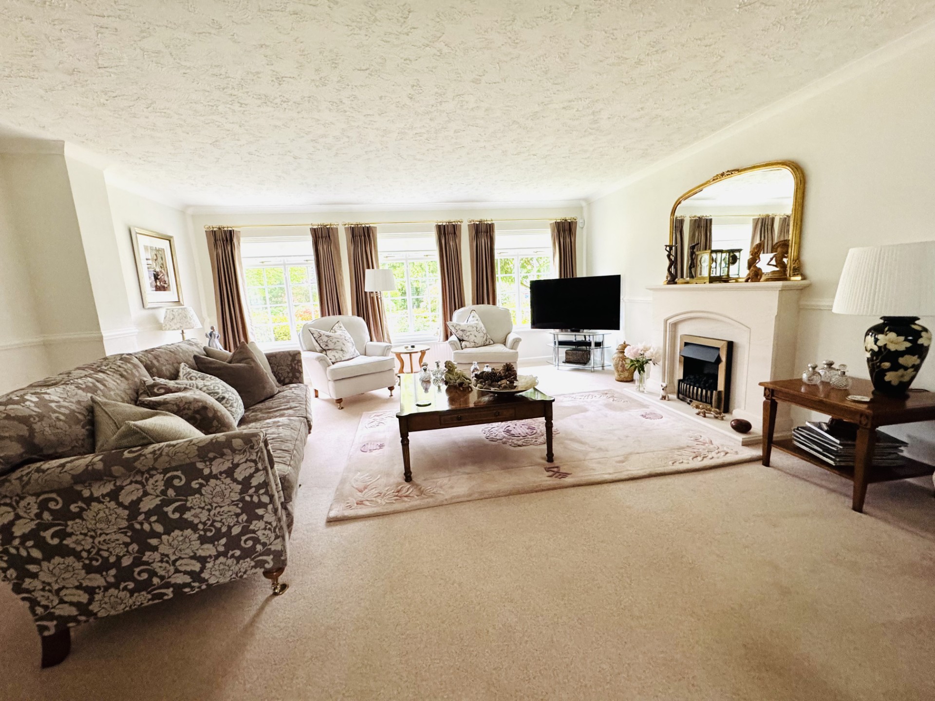 Images for Tarrant Gardens, Hartley Wintney