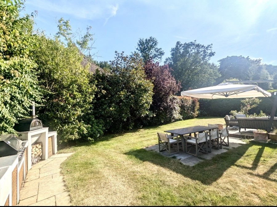 Images for Meadow Lane, Hartley Wintney