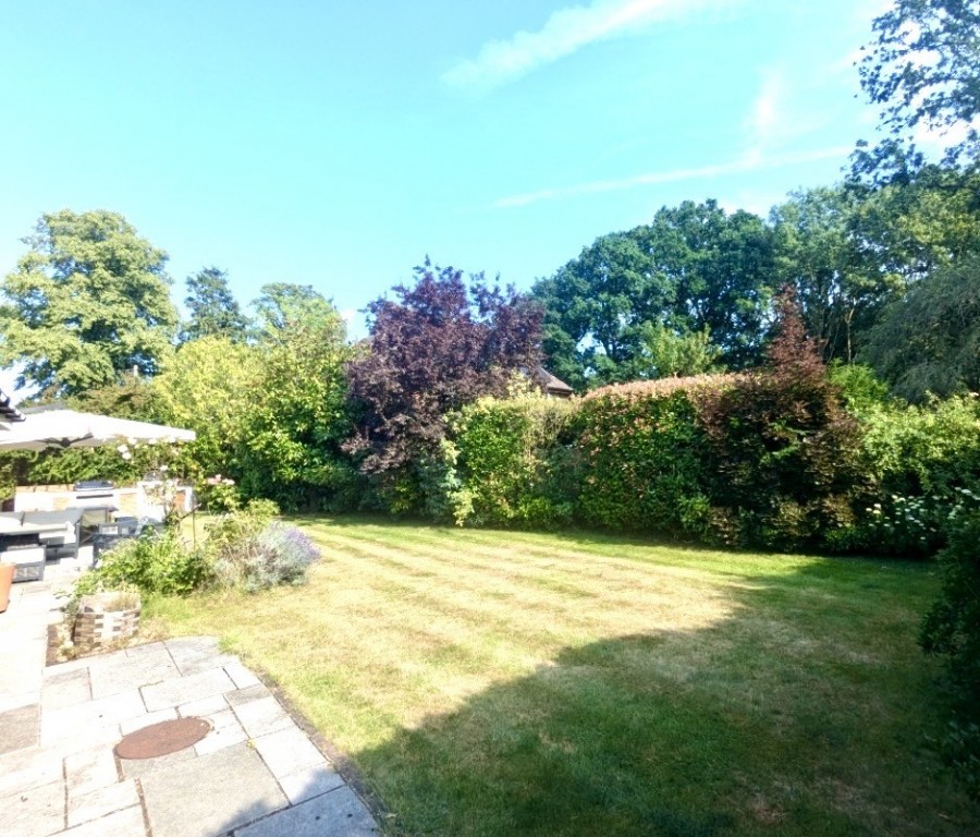 Images for Meadow Lane, Hartley Wintney