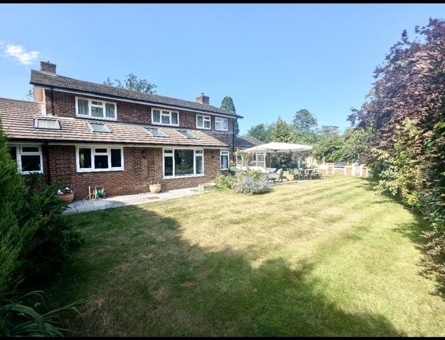 Images for Meadow Lane, Hartley Wintney