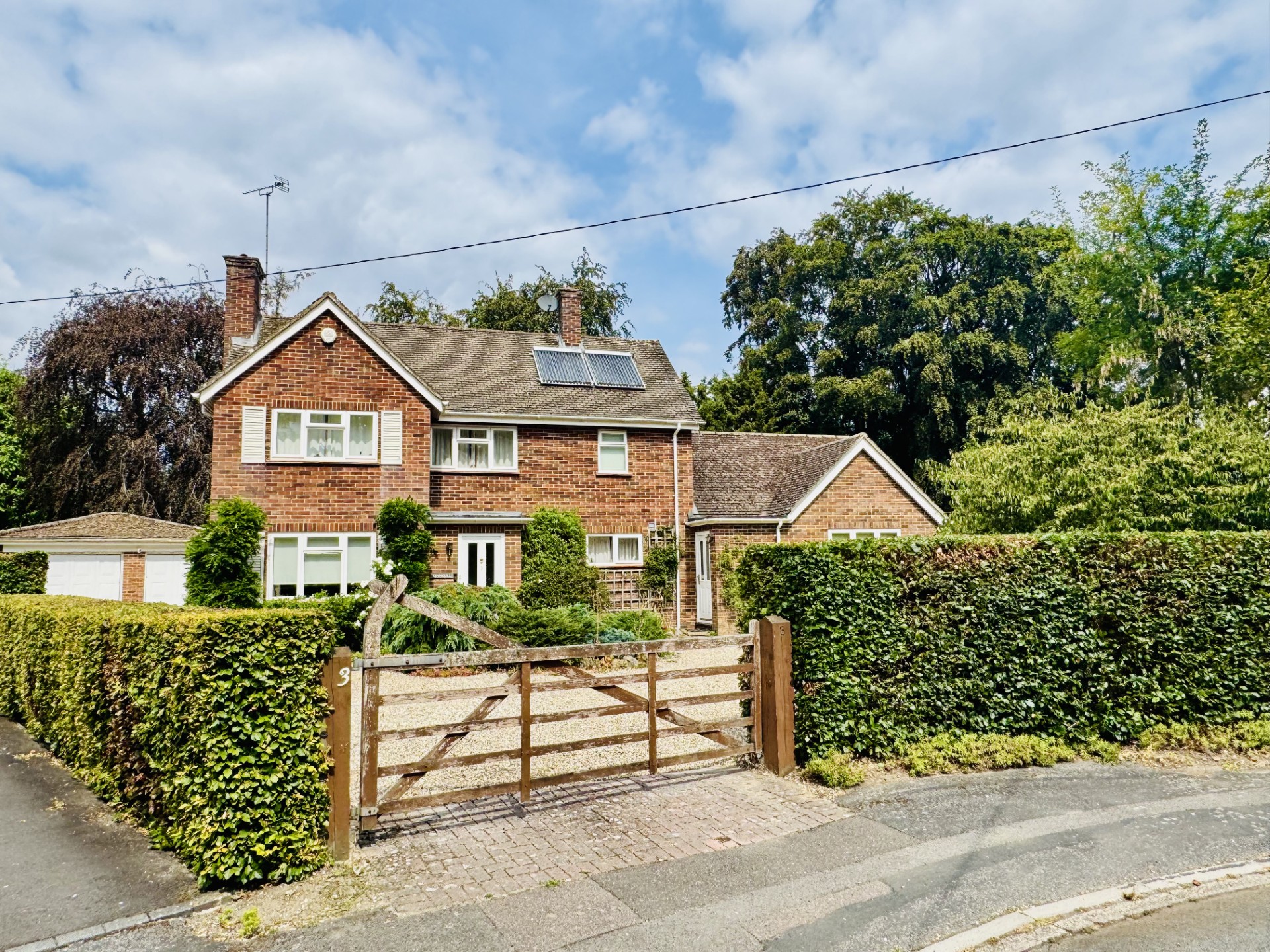Images for Meadow Lane, Hartley Wintney