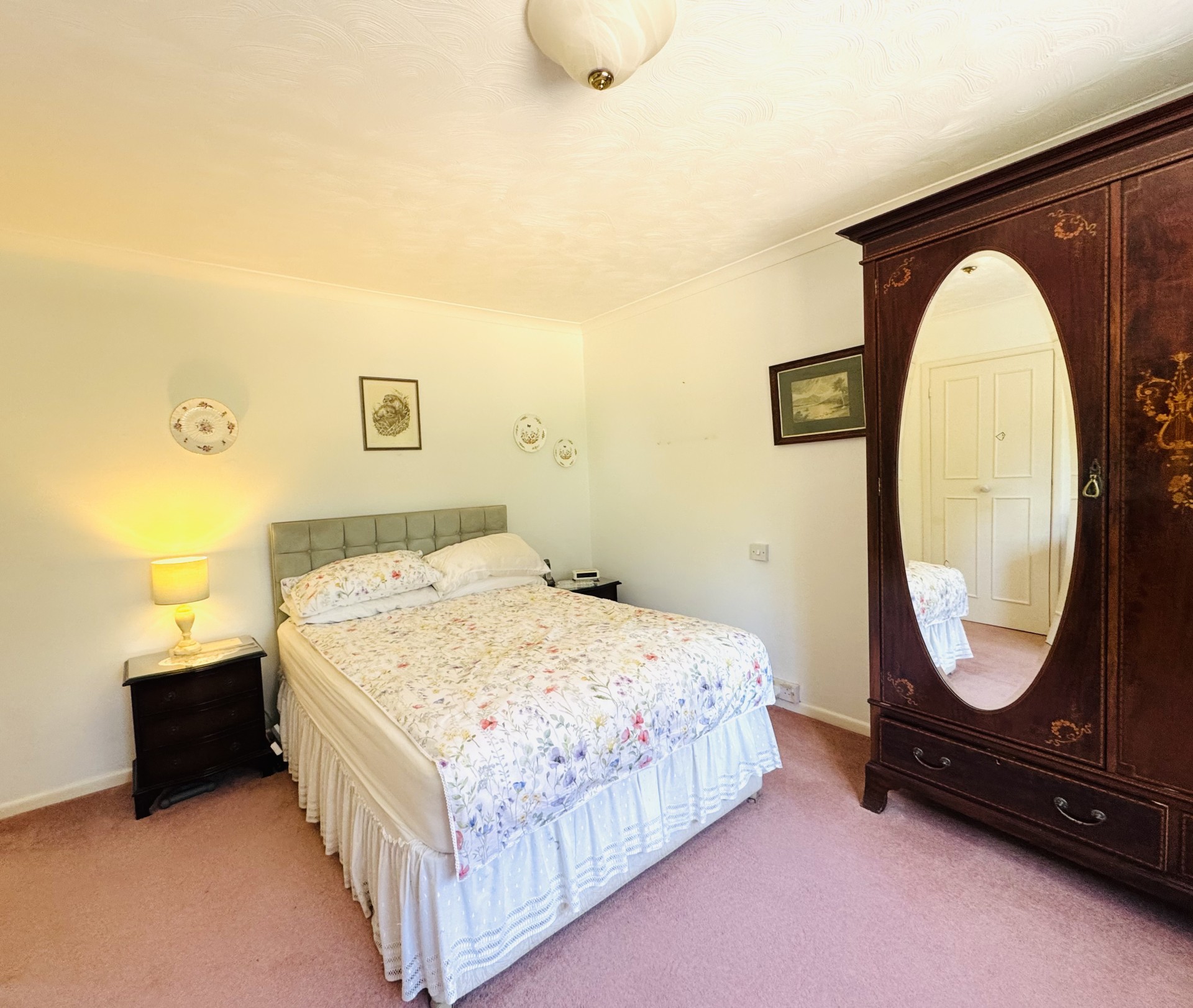Images for Meadow Lane, Hartley Wintney