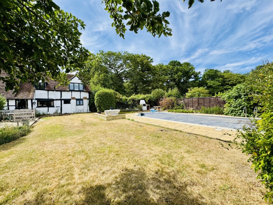 Images for Swallowfield Road, Arborfield, Reading