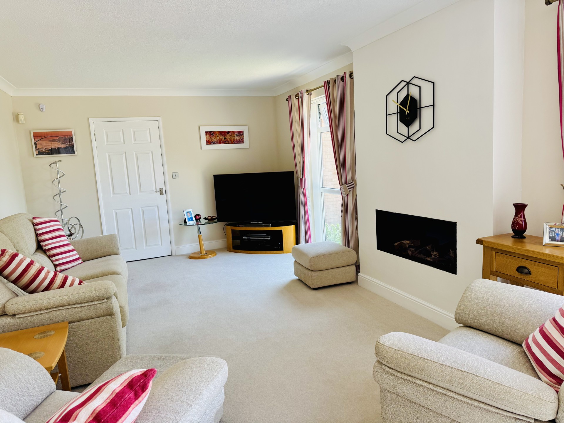 Images for Iris Close, Kempshott, Basingstoke